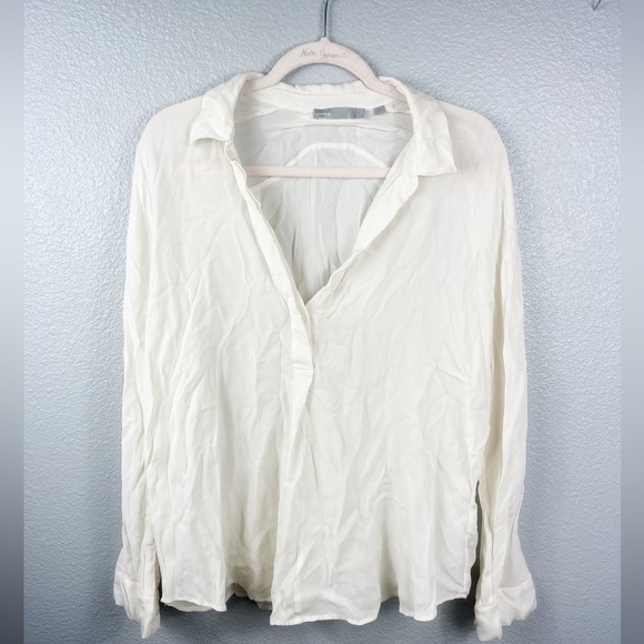 Vince Tops - Vince 100% Silk Ivory V Neck Long Sleeve Top Sz L Button Quiet Luxury Mature
